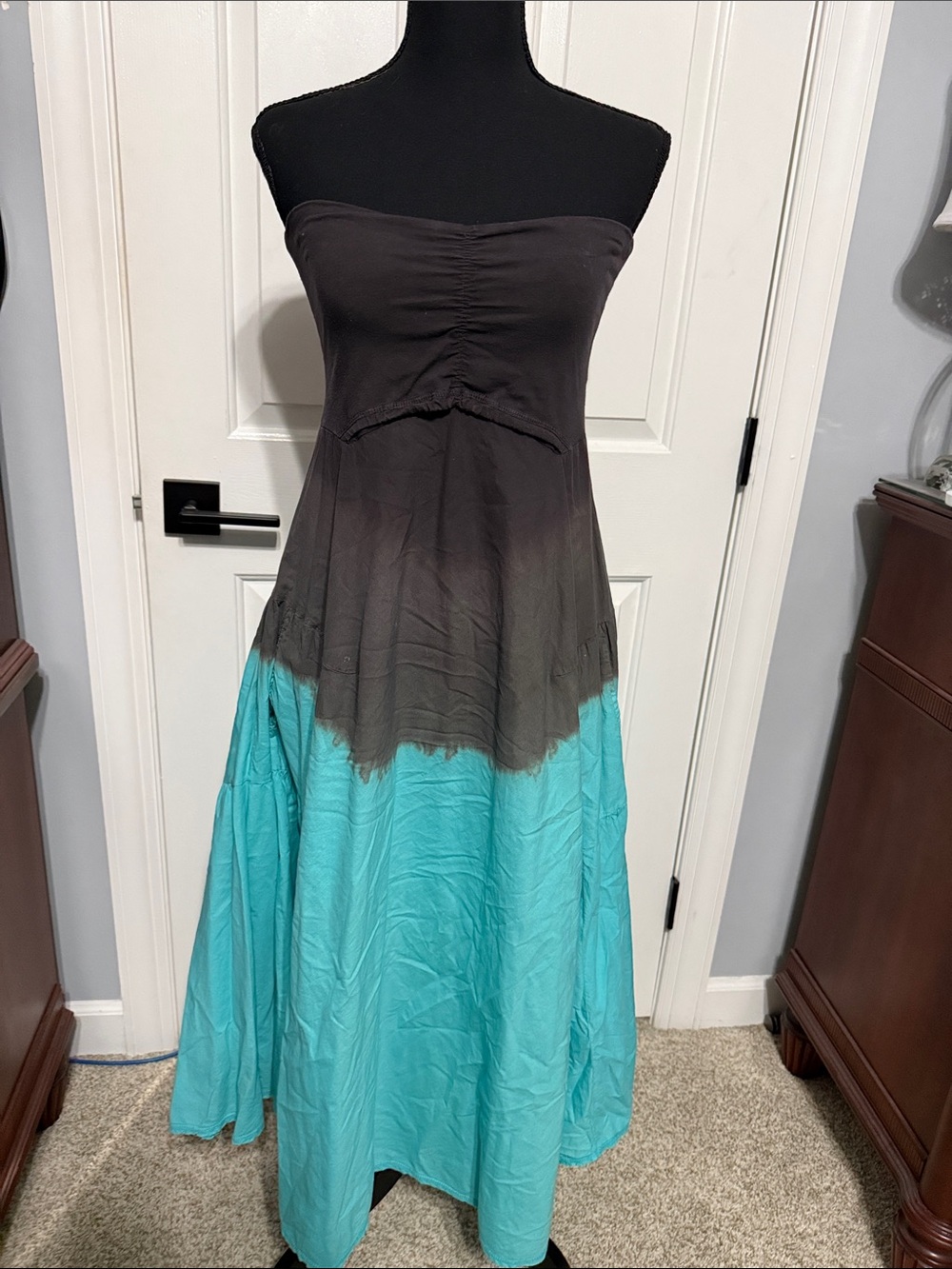 Black to Turquoise Strapless Ombre Maxi Dress